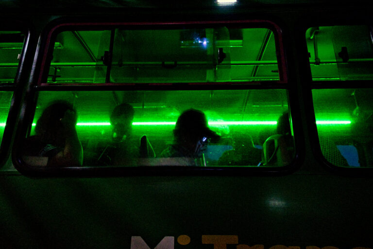 Street photo in Zapopan, Mexico by Akunin Sempiterno