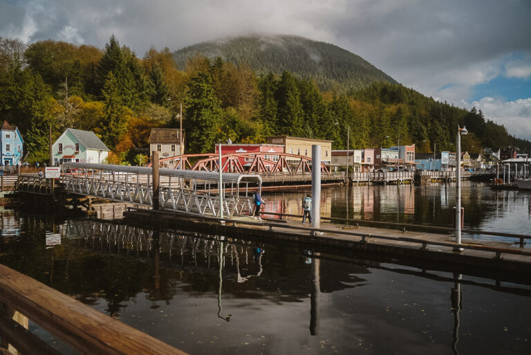 Street photo in Ketchikan, United States by Kelly Wright