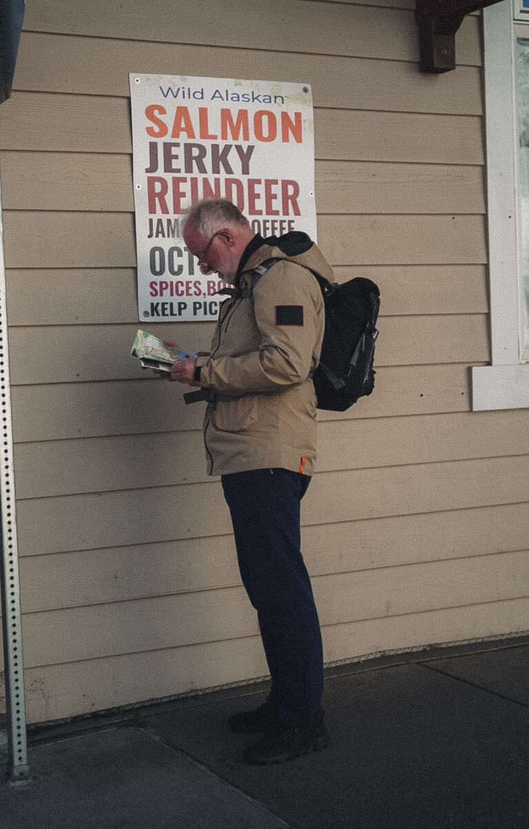 Street photo in Ketchikan, United States by Kelly Wright