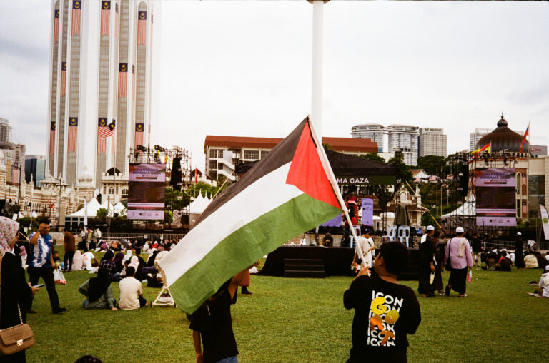 Photo by Johari Sultan