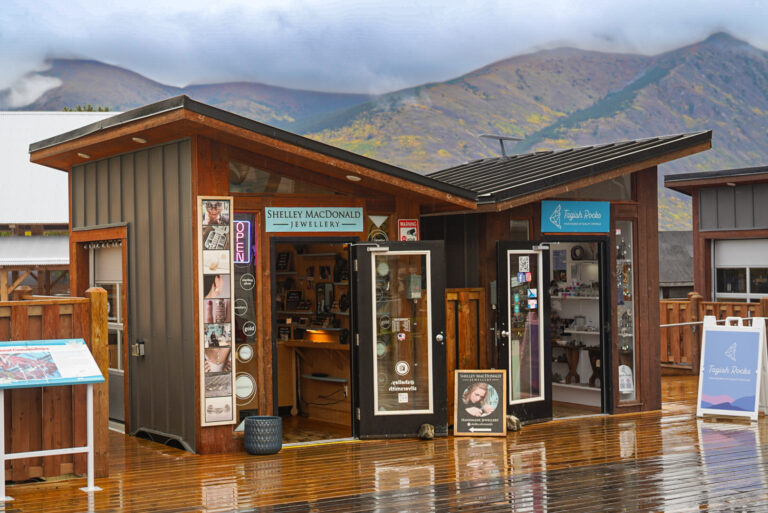 Street photo in Carcross, Canada by Kelly Wright