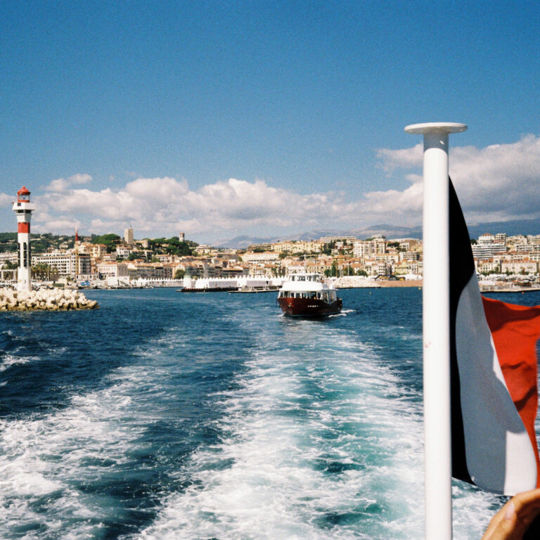 Photo by Steph Kattie