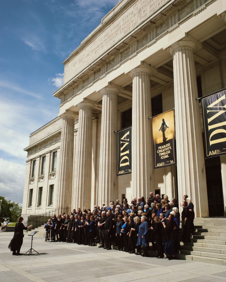 Photo by Ara In The Para