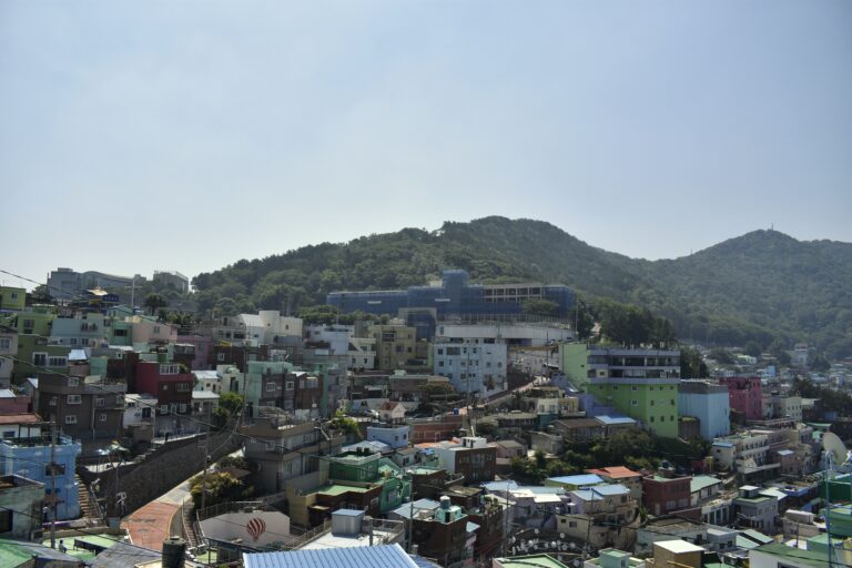 Street photo in Busan, South Korea by Shuffle 08