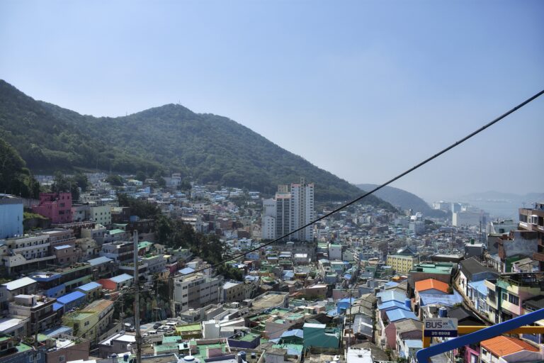 Street photo in Busan, South Korea by Shuffle 08