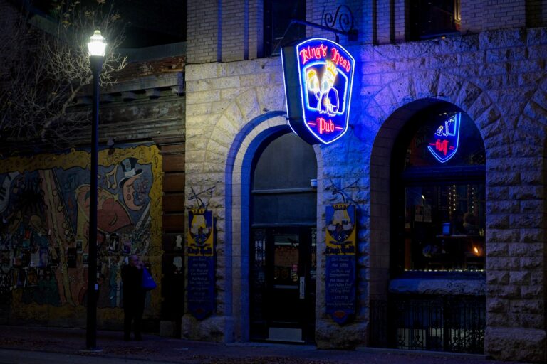 Photo by Mike Carter