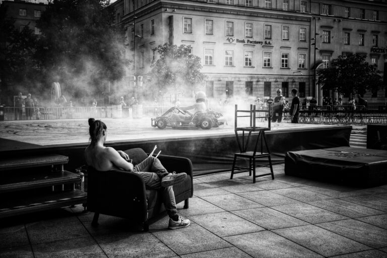 Photo by Jaroslaw Bu