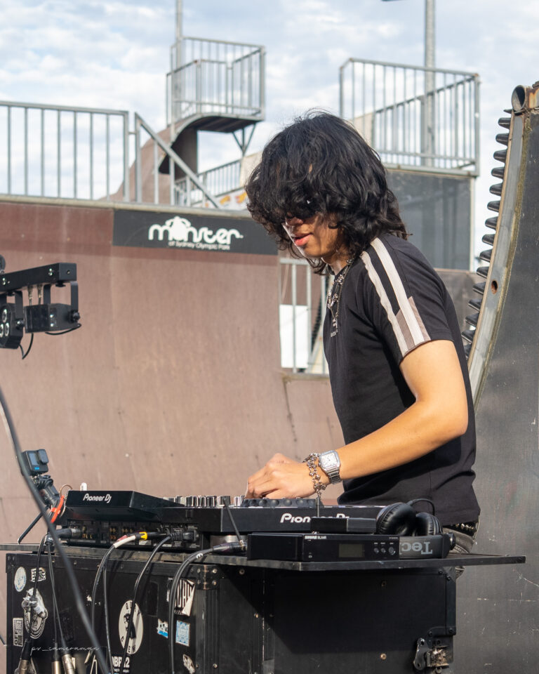 Photo by Peter Varnay