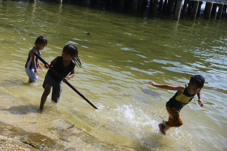 Photo by Johari Sultan