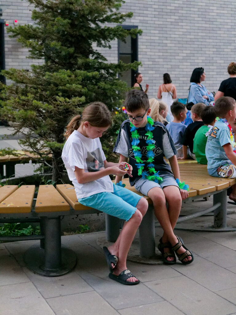 Photo by Kirill Neustroev