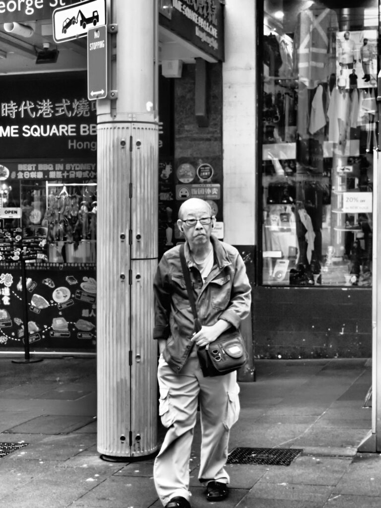 Photo by Nik TAN
