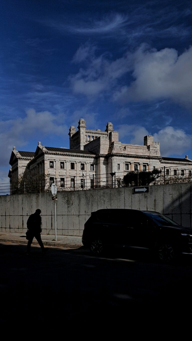 Photo by Allan Almeida