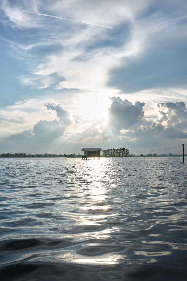 Photo by Nanthawat Maksampan