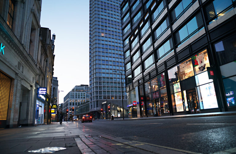 Photo by Franck Toto