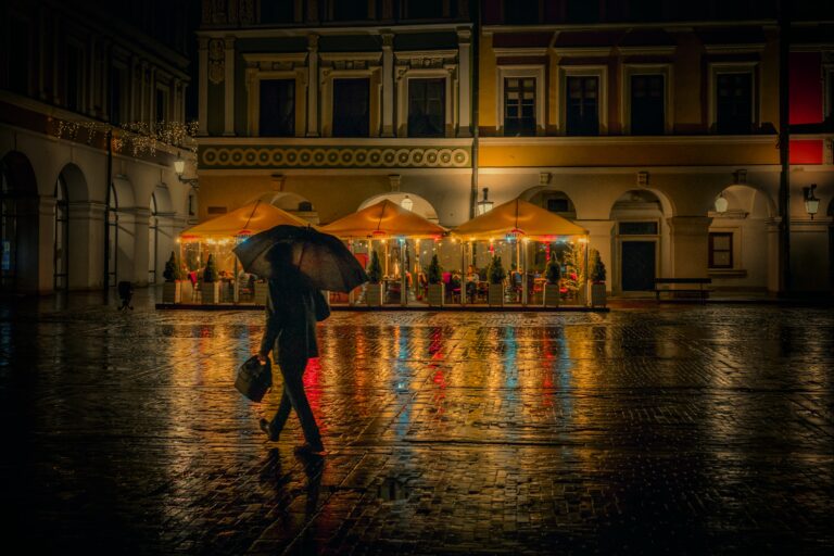 Photo by Jaroslaw Bu