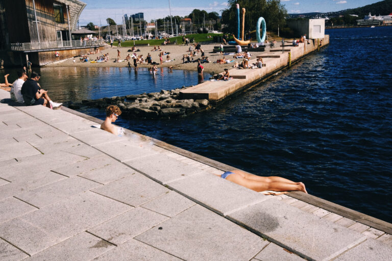 Photo by Roham Rasai