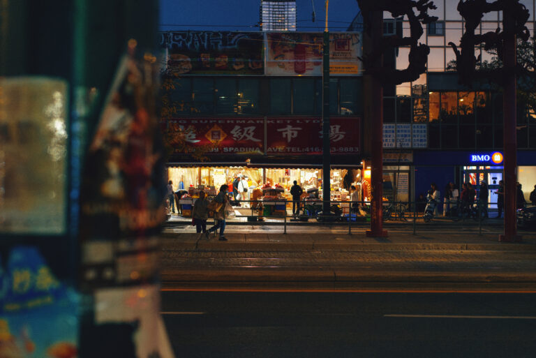 Photo by Ilya Yakubovich