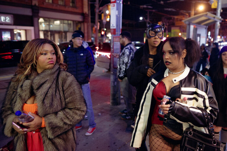 Photo by Ilya Yakubovich