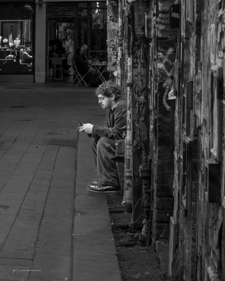 Photo by Peter Varnay