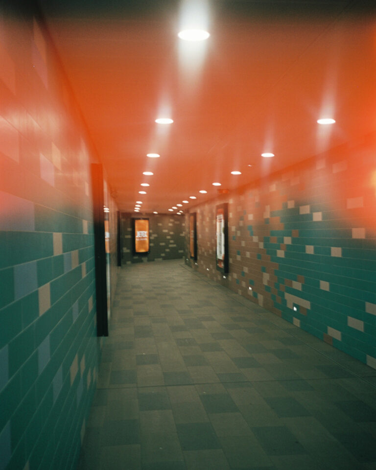 Photo by Steph Kattie