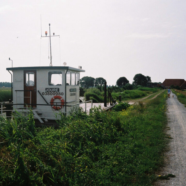 Photo by Steph Kattie