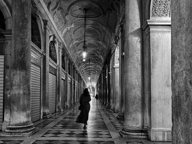 Photo by Johannes Pottfay