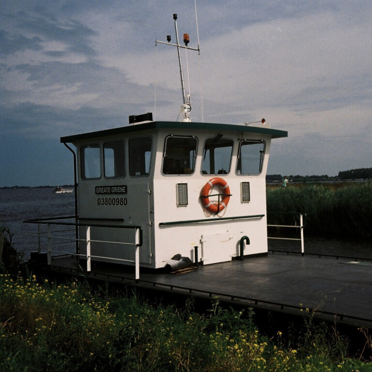 Photo by Steph Kattie