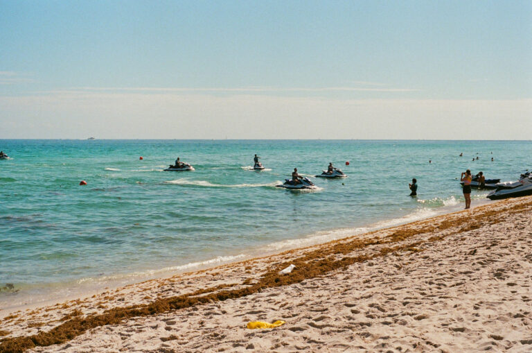 Street photo in Miami Beach, United States by Micaela Salvay