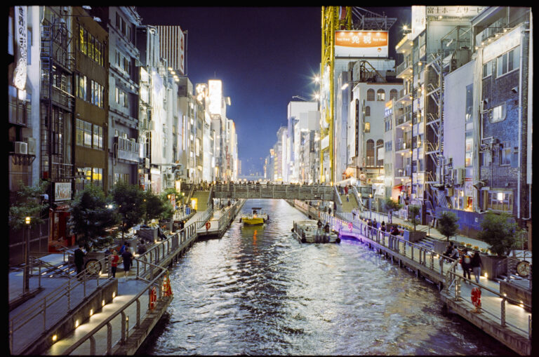 Photo by Valentino Passerini