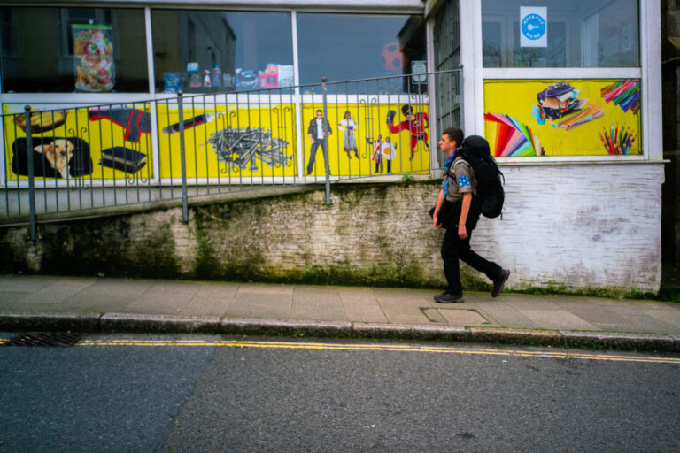 Street photo in Redruth, United Kingdom by Leon Maillard