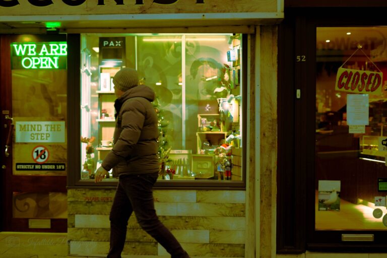 Photo by Leon Maillard