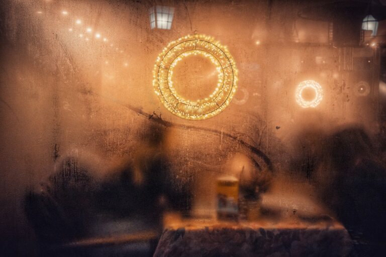 Photo by Jaroslaw Bu