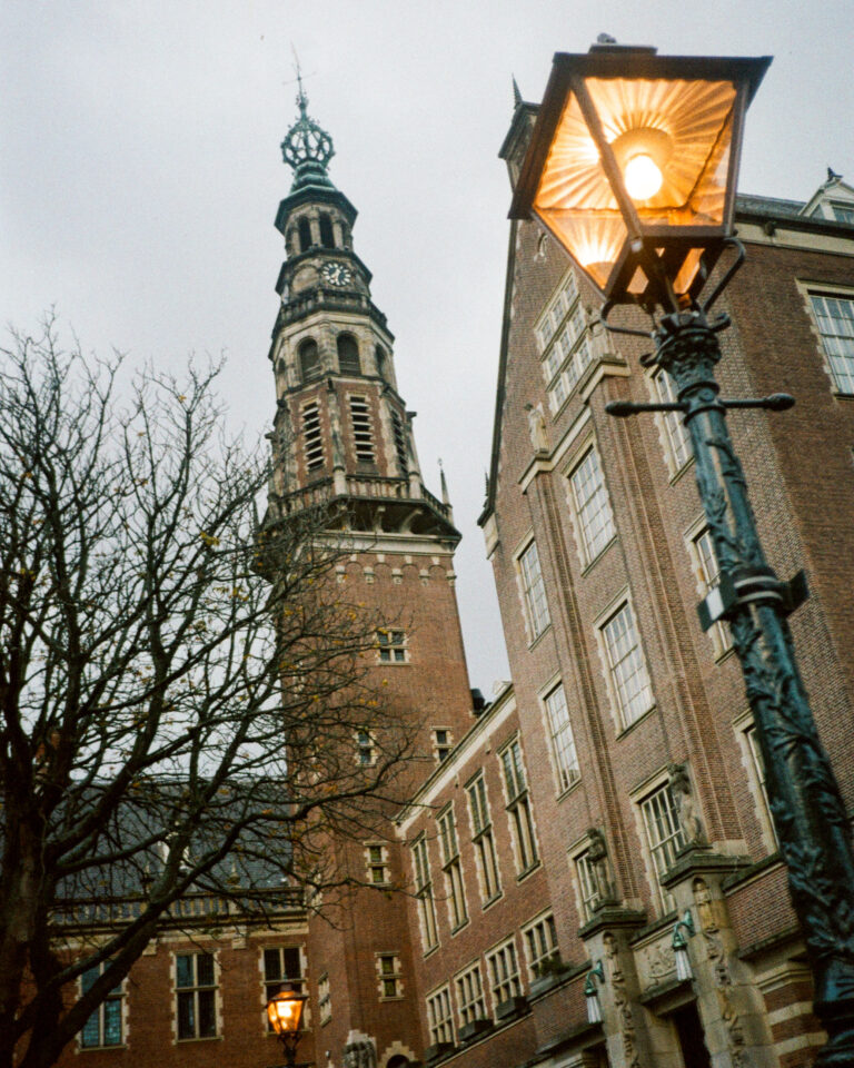 Photo by Steph Kattie