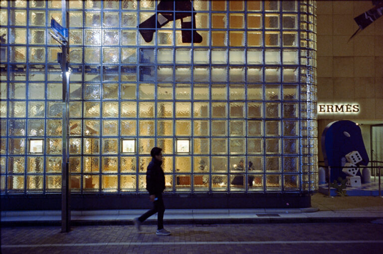 Photo by Valentino Passerini