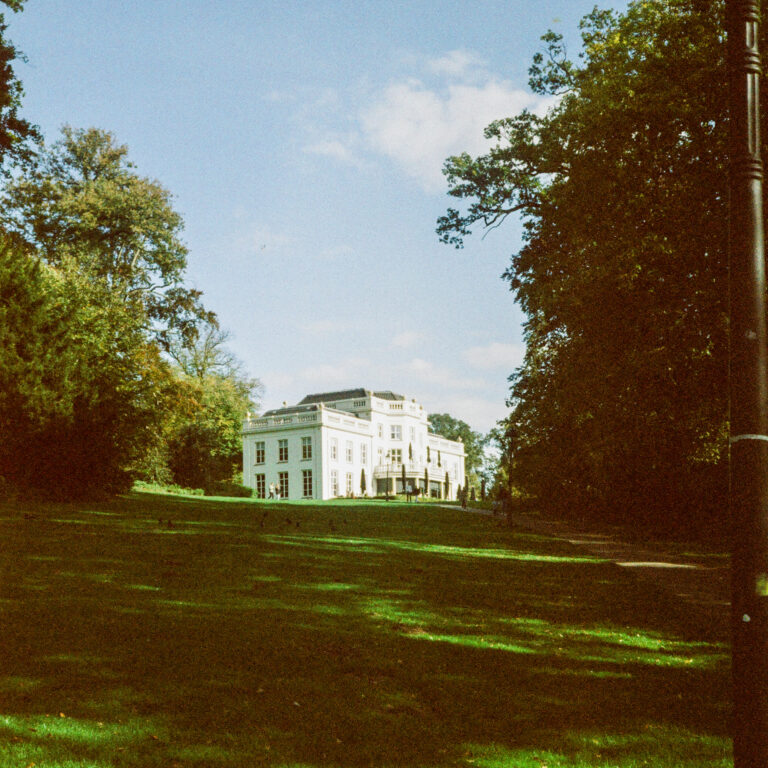 Photo by Steph Kattie