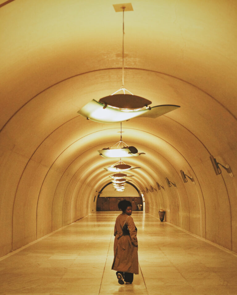 Photo by Louis Koreki