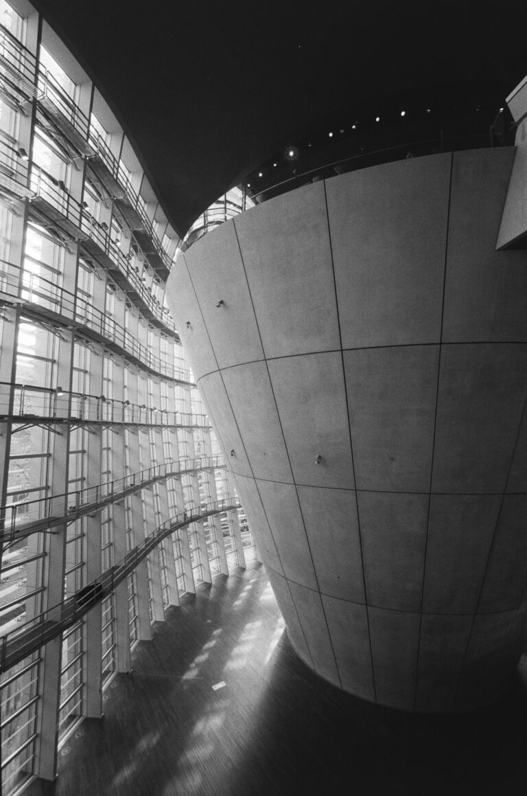 Photo by Valentino Passerini