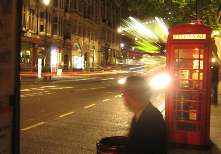 Photo by Franck Toto