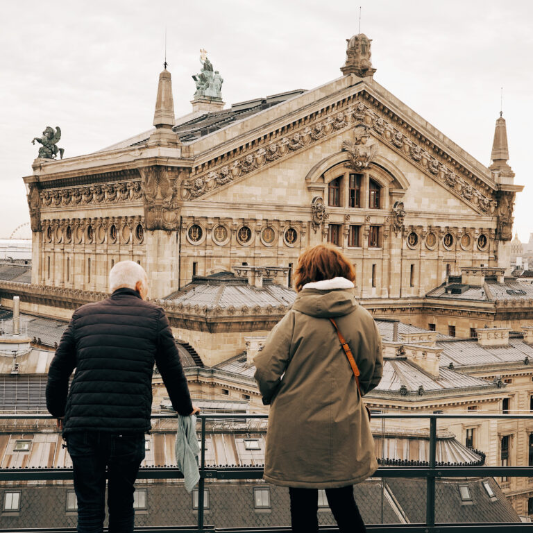 Photo by Louis Koreki