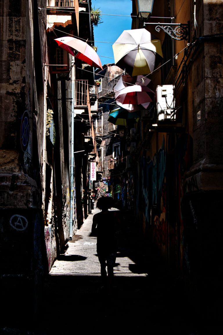 Photo by Raul Cumpat