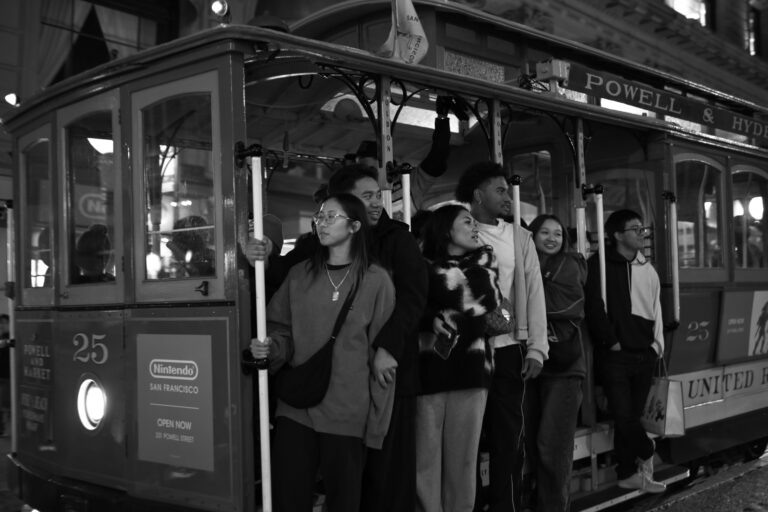 Photo by Alexander Wayk