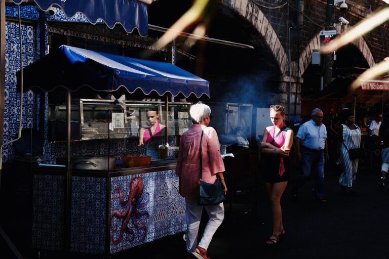 Photo by Raul Cumpat