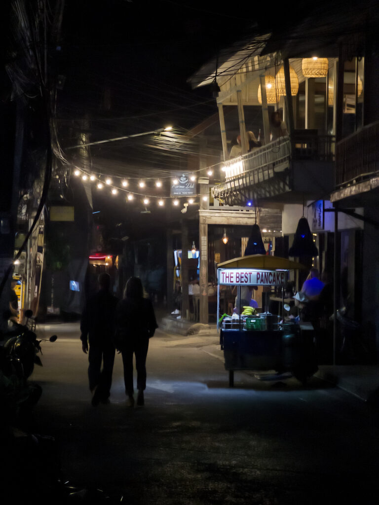 Street photo in Surat Thani, Thailand by Konstantin Korsun