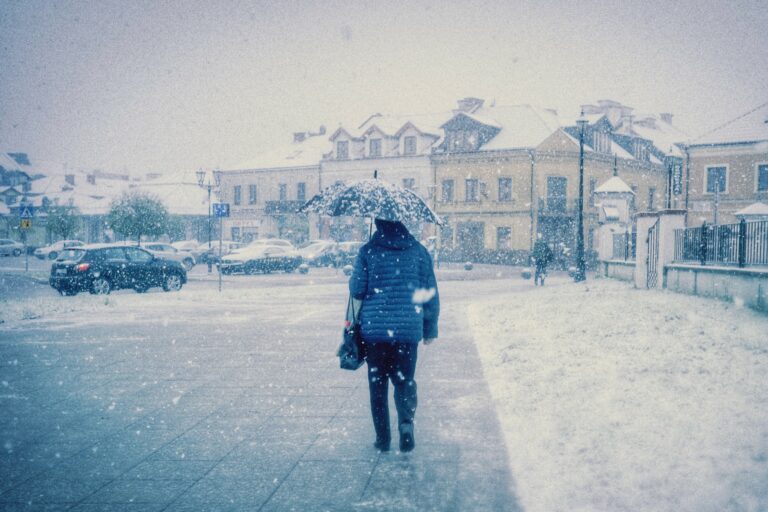 Photo by Jaroslaw Bu