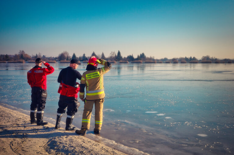 Photo by Jaroslaw Bu