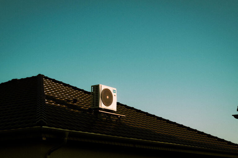 Photo by Jasper Klabuhn