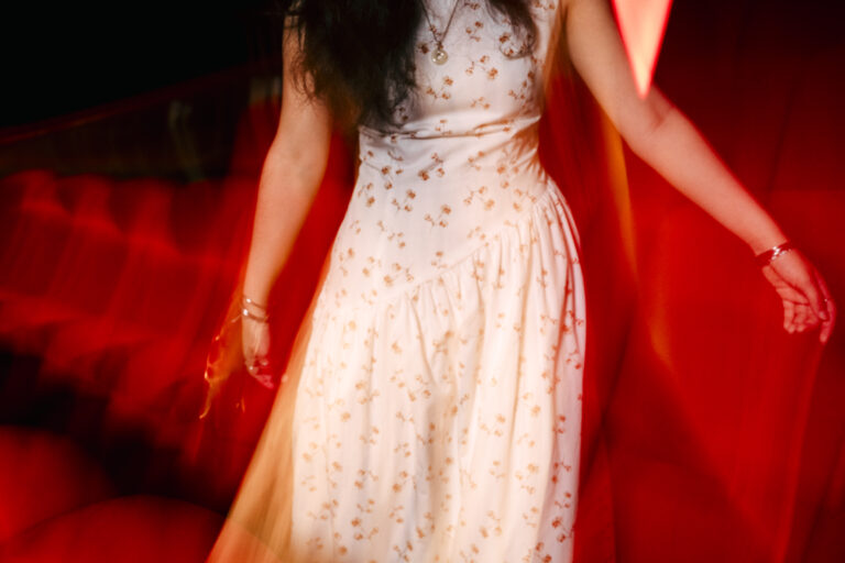 Photo by Hugo Fiévez