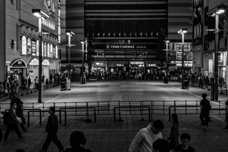 Street photo in Tokyo, Japan by Ren M..