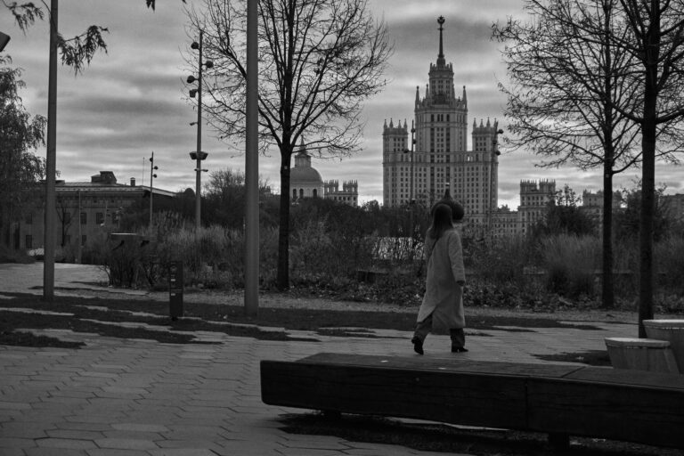 Photo by Alexander Laputko