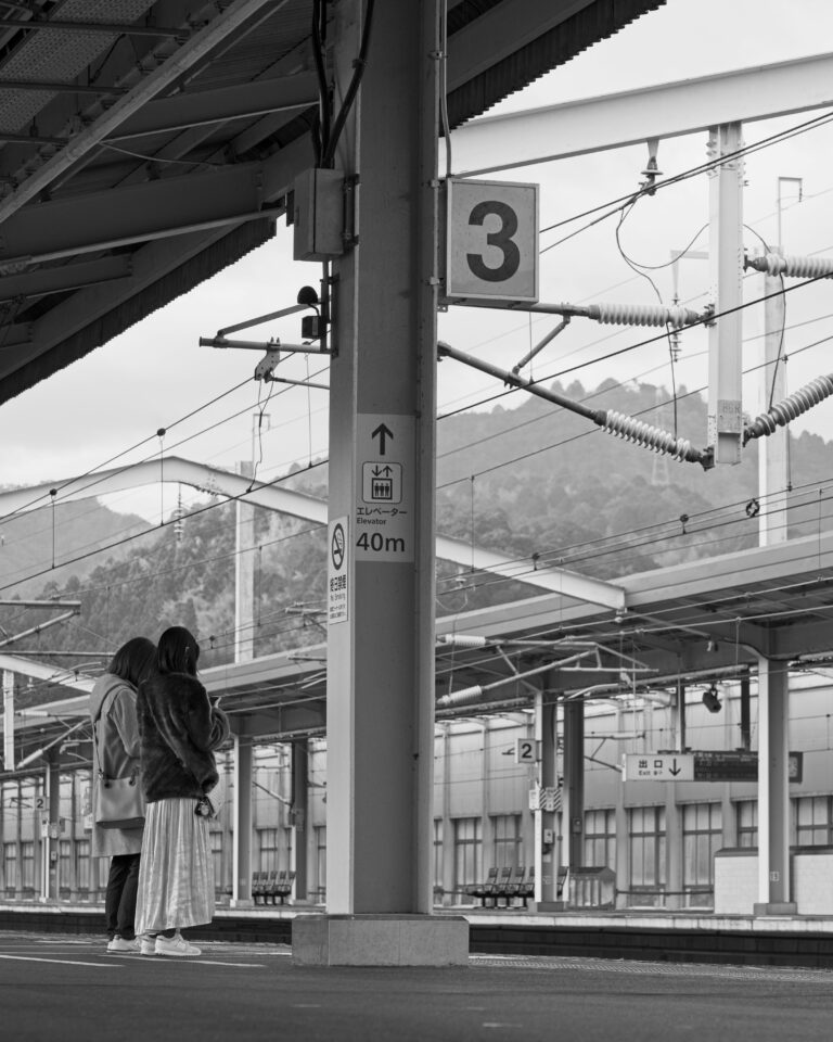 Street photo in Iwakuni, Japan by Mike Carter